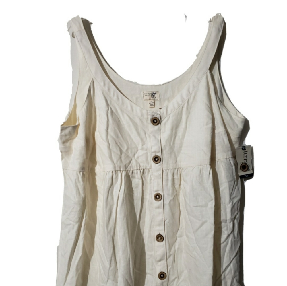 Button Front Tank plus size - Picture 1 of 2